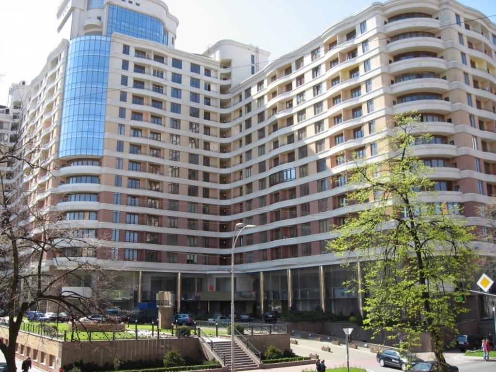 Attache Hotel Kijów Zewnętrze zdjęcie