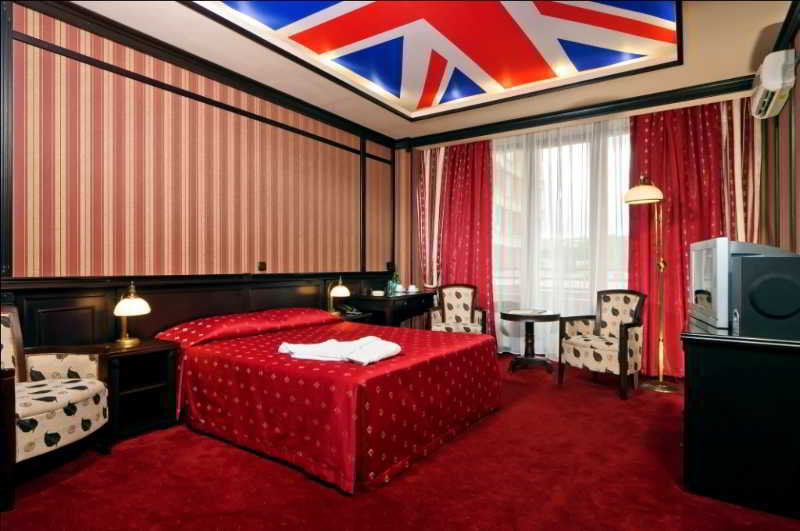 Attache Hotel Kijów Zewnętrze zdjęcie