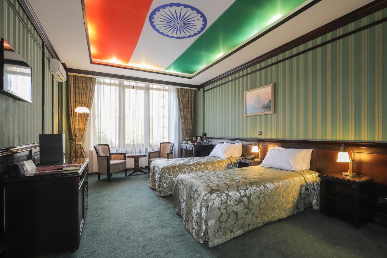 Attache Hotel Kijów Zewnętrze zdjęcie